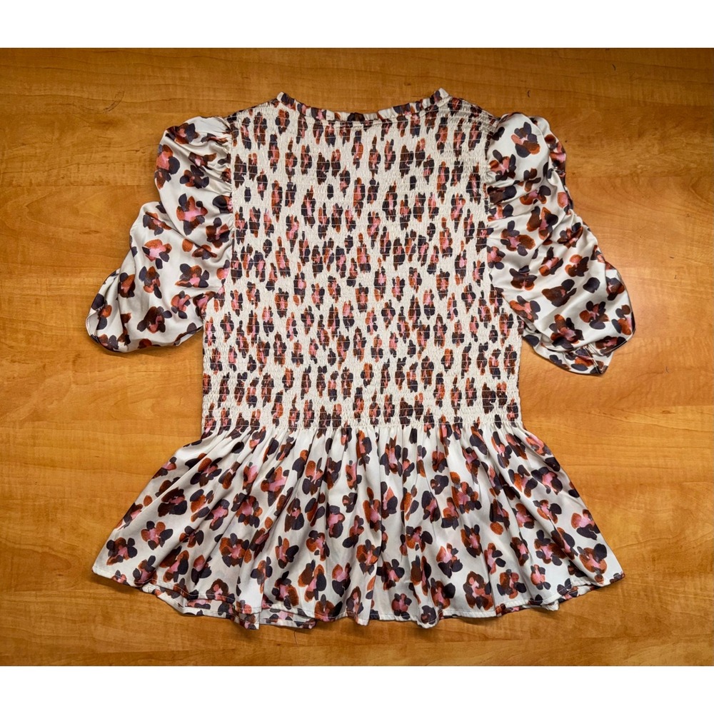 THML Smocked Peplum Top Small Leopard Floral Puff Sleeve V-Neck Satin - Picture 4 of 6